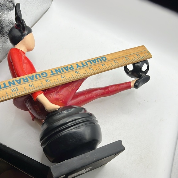 Vintage Japanese Yoga Soccer Woman Red Black Decor Figurine Statue - Picture 15 of 16